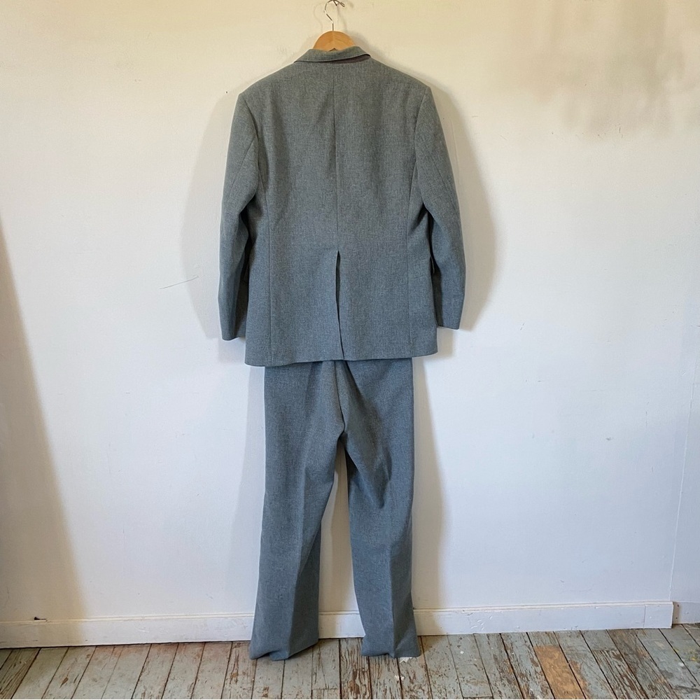 Vintage Pantsuit LEVIS Action Suit Gray Polyester Blazer Slacks Retro Mens 42R - Picture 5 of 10